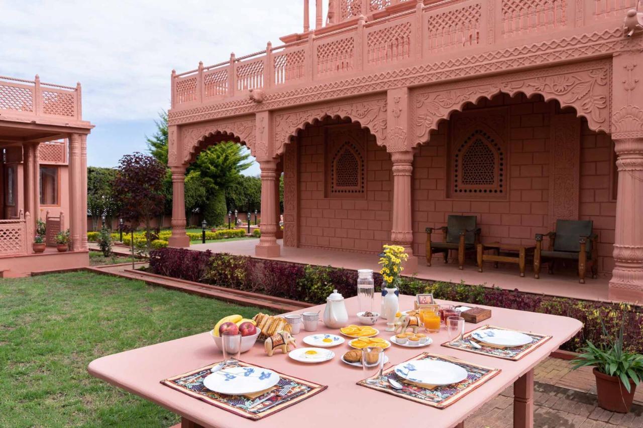 Stayvista At Pink Palace Rajasthani Decor Ooty Esterno foto