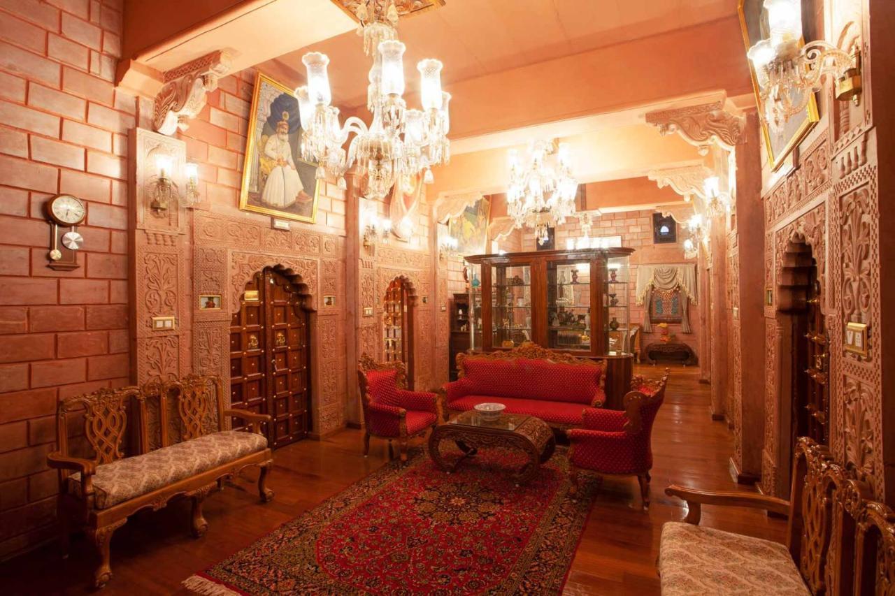 Stayvista At Pink Palace Rajasthani Decor Ooty Esterno foto