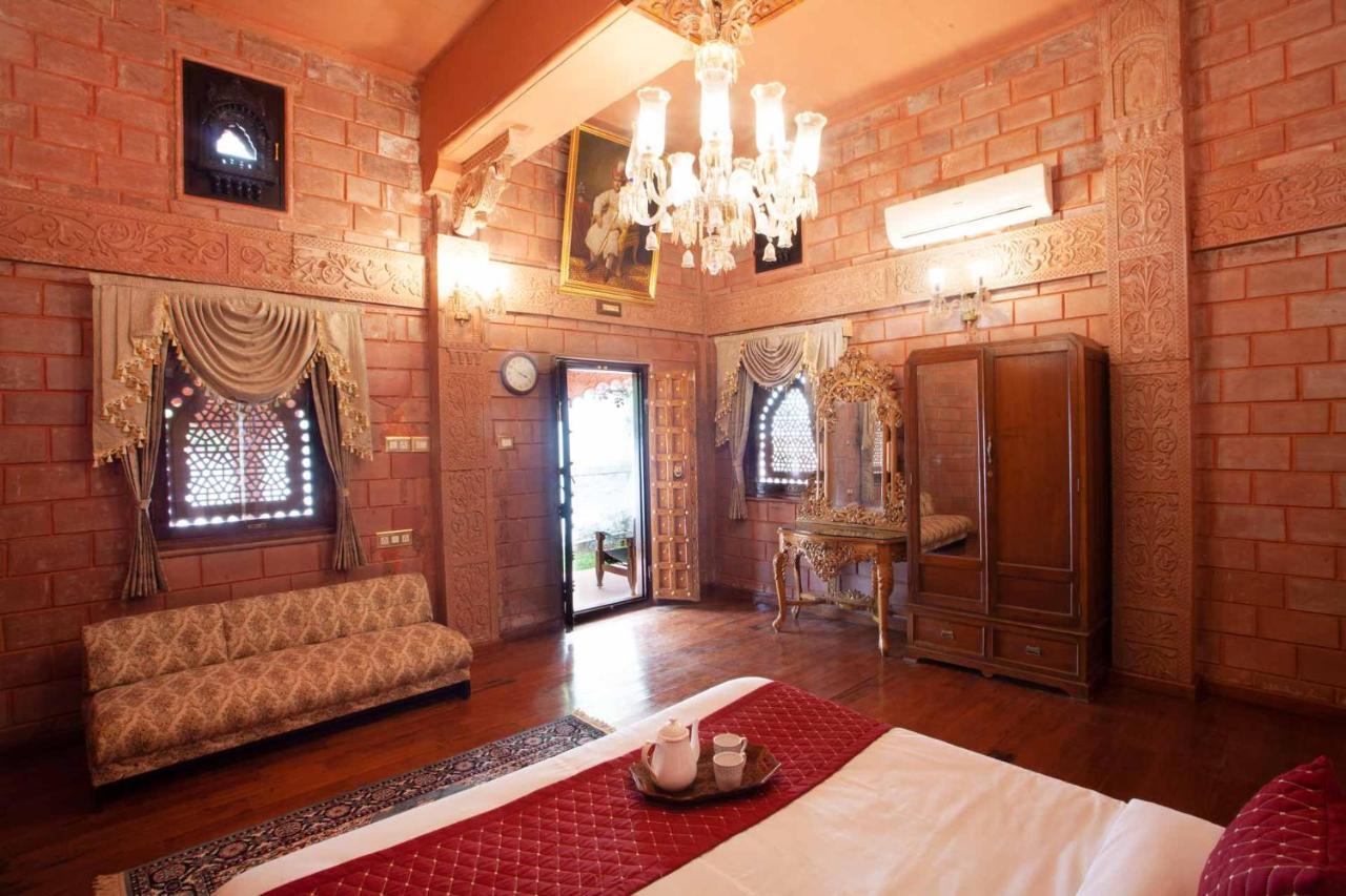 Stayvista At Pink Palace Rajasthani Decor Ooty Esterno foto