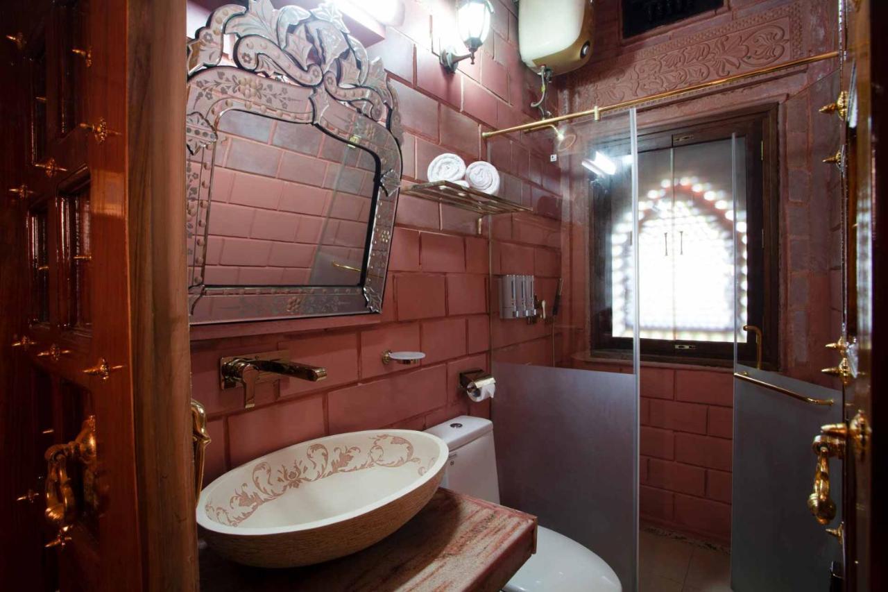 Stayvista At Pink Palace Rajasthani Decor Ooty Esterno foto
